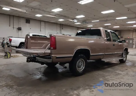 1997 Chevrolet C2500 Hd Fleetside из США, поврежденный, VIN 1GCGC29R2VE196309